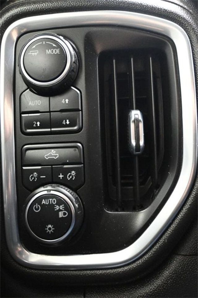 2022 Chevrolet Silverado 1500 LTD 4WD Crew Cab 147" LT w/1LT - 22941833 - 28