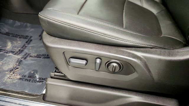 2022 Chevrolet Silverado 1500 LTD 4WD Crew Cab 147'' LTZ w/ Z71 Off-Road and Protection Package - 22996763 - 9