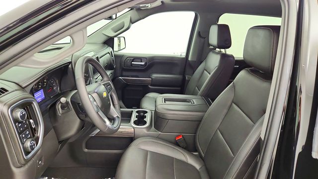 2022 Chevrolet Silverado 1500 LTD 4WD Crew Cab 147'' LTZ w/ Z71 Off-Road and Protection Package - 22996763 - 19