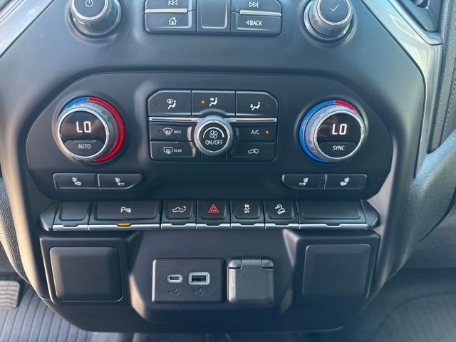 2022 Chevrolet Silverado 1500 LTD 4WD Crew Cab 147" RST - 23045267 - 3