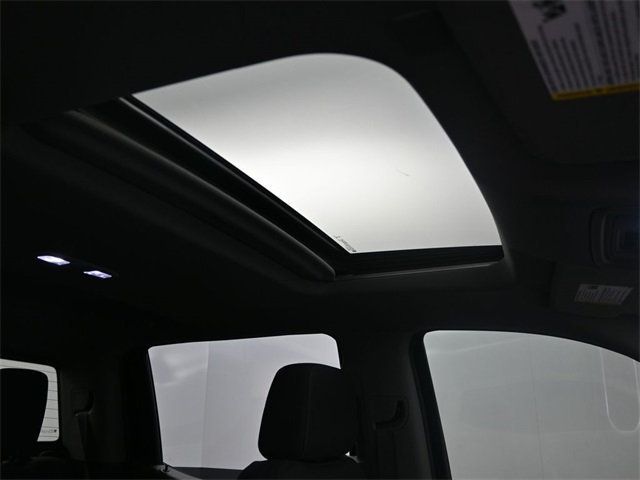 2022 Chevrolet Silverado 1500 LTD 4WD Crew Cab 147" RST - 22865052 - 21