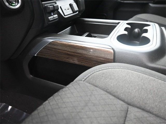 2022 Chevrolet Silverado 1500 LTD 4WD Crew Cab 147" RST - 22865052 - 29