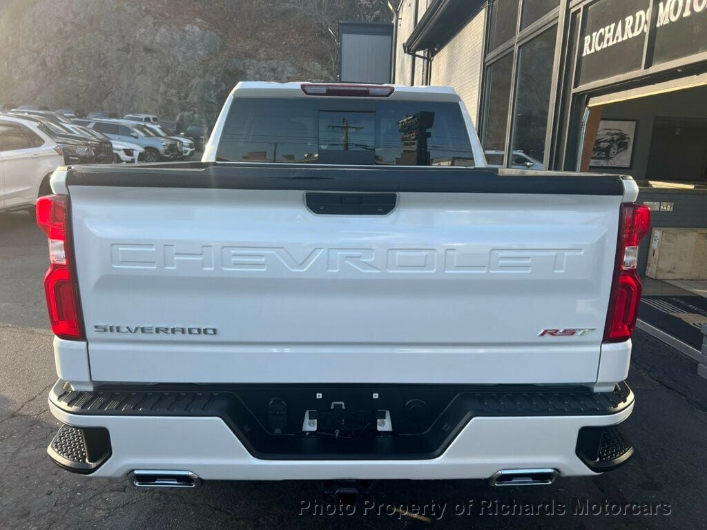 2022 Chevrolet Silverado 1500 LTD 4WD Crew Cab 147" RST - 22660691 - 11