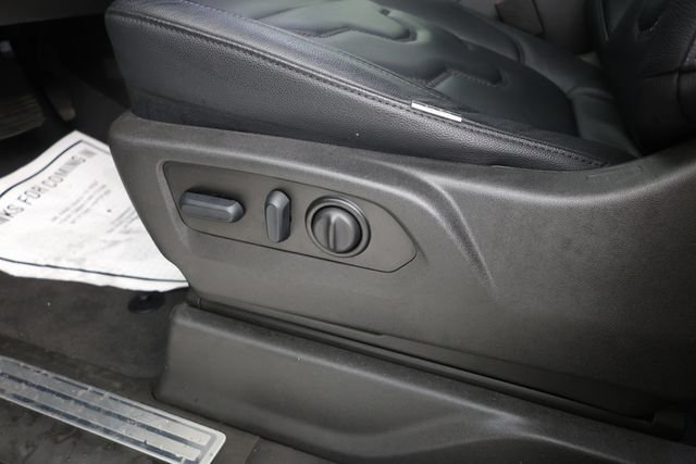 2022 Chevrolet Silverado 1500 LTD 4WD Crew Cab 147" RST - 22951875 - 7