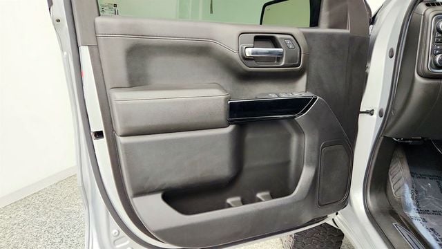 2022 Chevrolet Silverado 1500 LTD 4WD Crew Cab 147'' RST w/ Black Widow Upgrades & Safety Package - 23081762 - 9