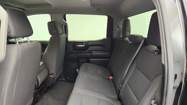 2022 Chevrolet Silverado 1500 LTD 4WD Crew Cab 157'' Custom Trail Boss w/ Red-Accent Wheels - 23099938 - 20