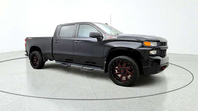 2022 Chevrolet Silverado 1500 LTD 4WD Crew Cab 157'' Custom Trail Boss w/ Red-Accent Wheels - 23099938 - 2