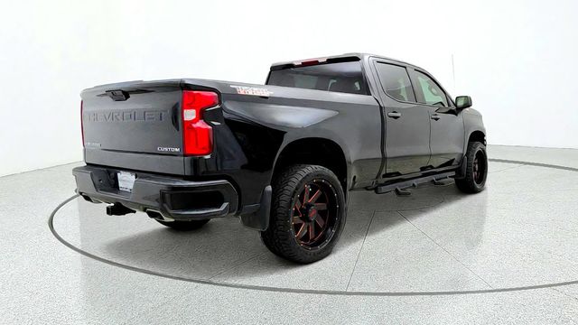 2022 Chevrolet Silverado 1500 LTD 4WD Crew Cab 157'' Custom Trail Boss w/ Red-Accent Wheels - 23099938 - 4