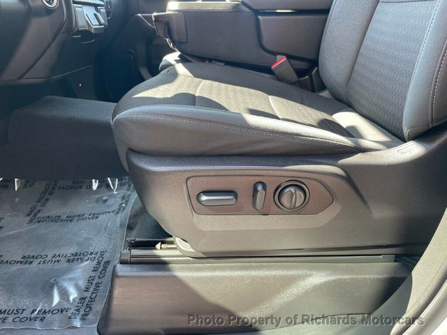 2022 Chevrolet Silverado 1500 LTD 4WD Crew Cab 157" LT - 22922835 - 10