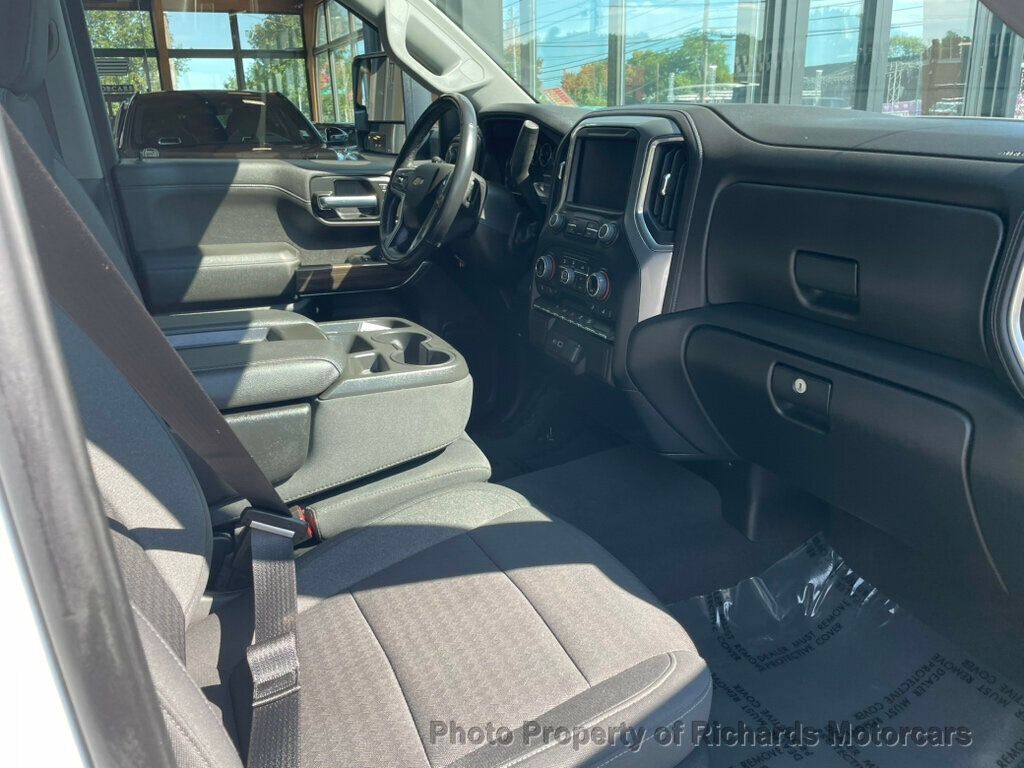 2022 Chevrolet Silverado 1500 LT photo 20