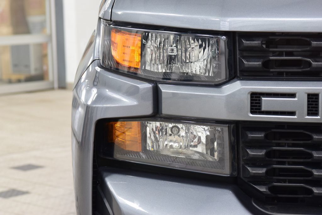 2022 Chevrolet Silverado 1500 LTD Custom - 23000743 - 11