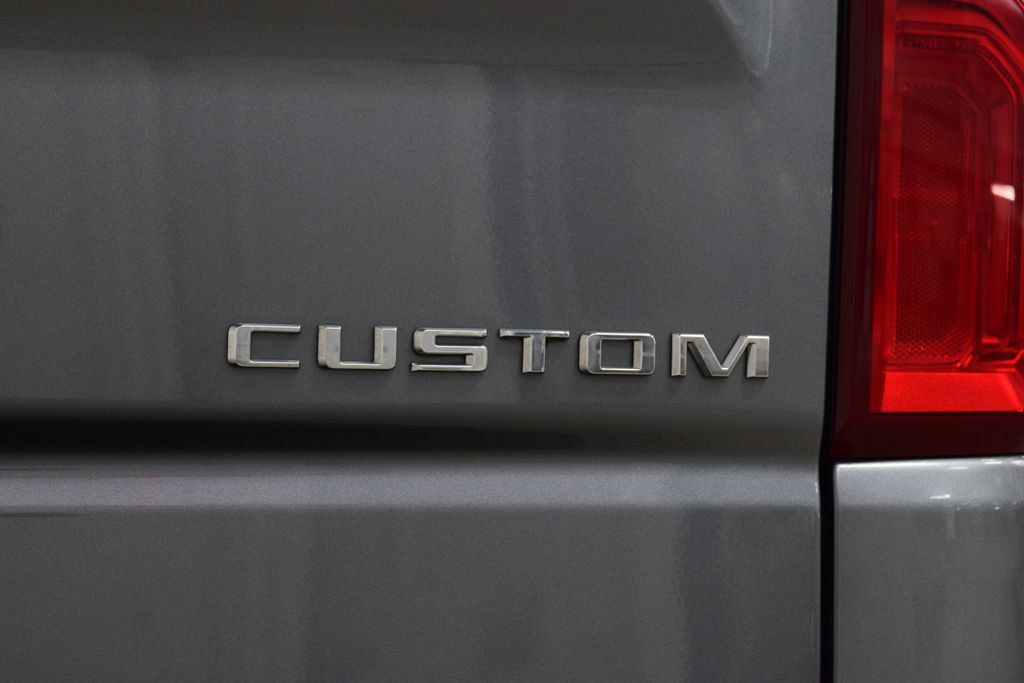 2022 Chevrolet Silverado 1500 LTD Custom - 23000743 - 21