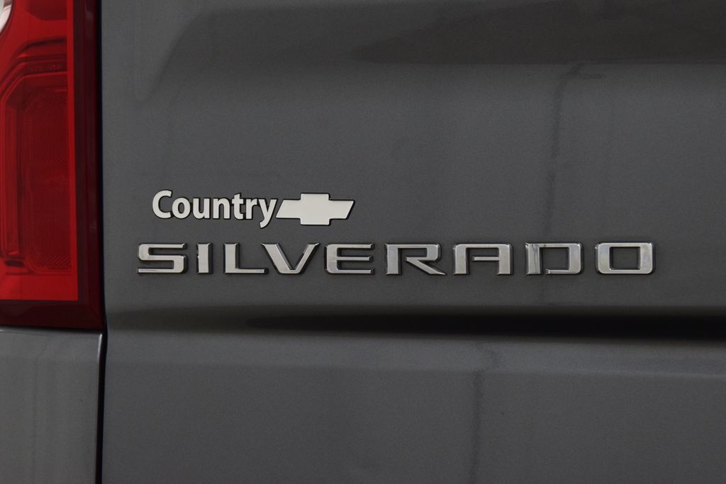 2022 Chevrolet Silverado 1500 LTD Custom - 23000743 - 22