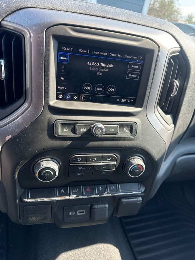 2022 Chevrolet Silverado 1500 LTD Custom - 23000743 - 22