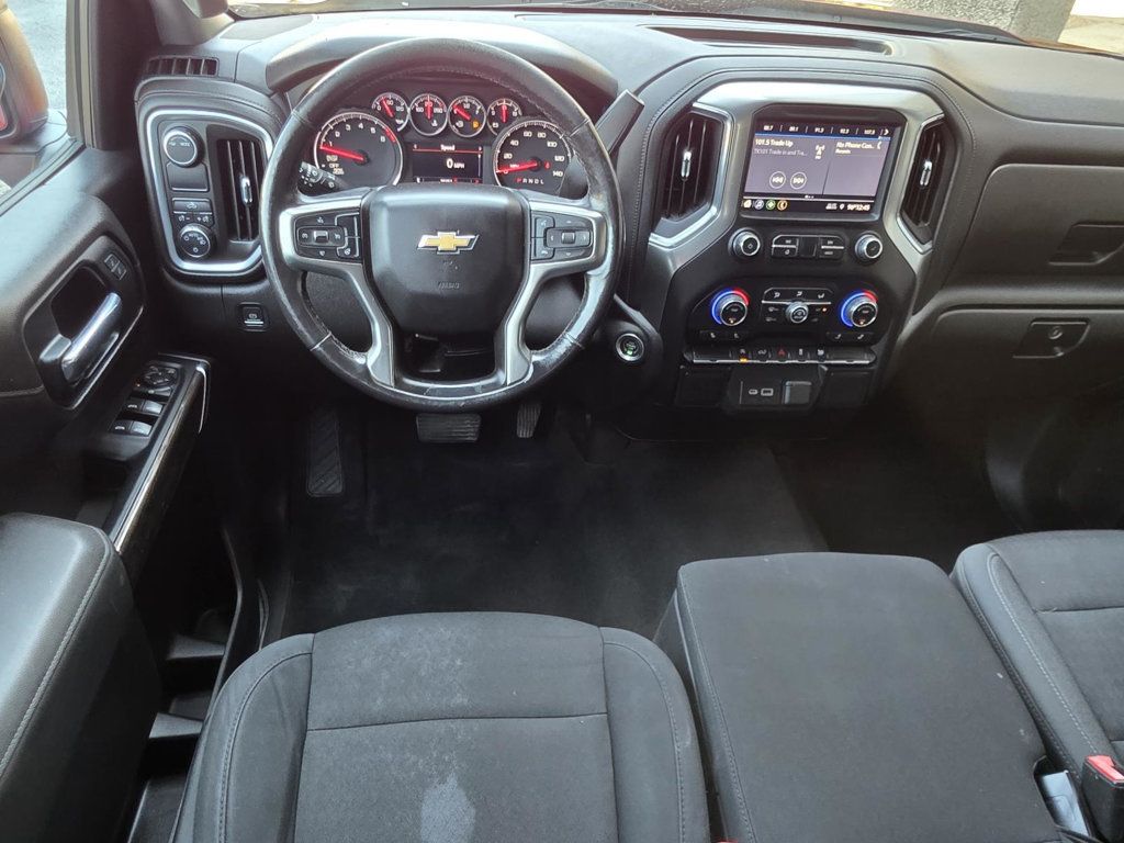 2022 Chevrolet Silverado 1500 LT photo 10