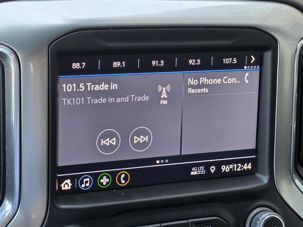 2022 Chevrolet Silverado 1500 LT photo 14