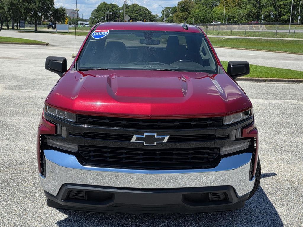 2022 Chevrolet Silverado 1500 LT photo 2