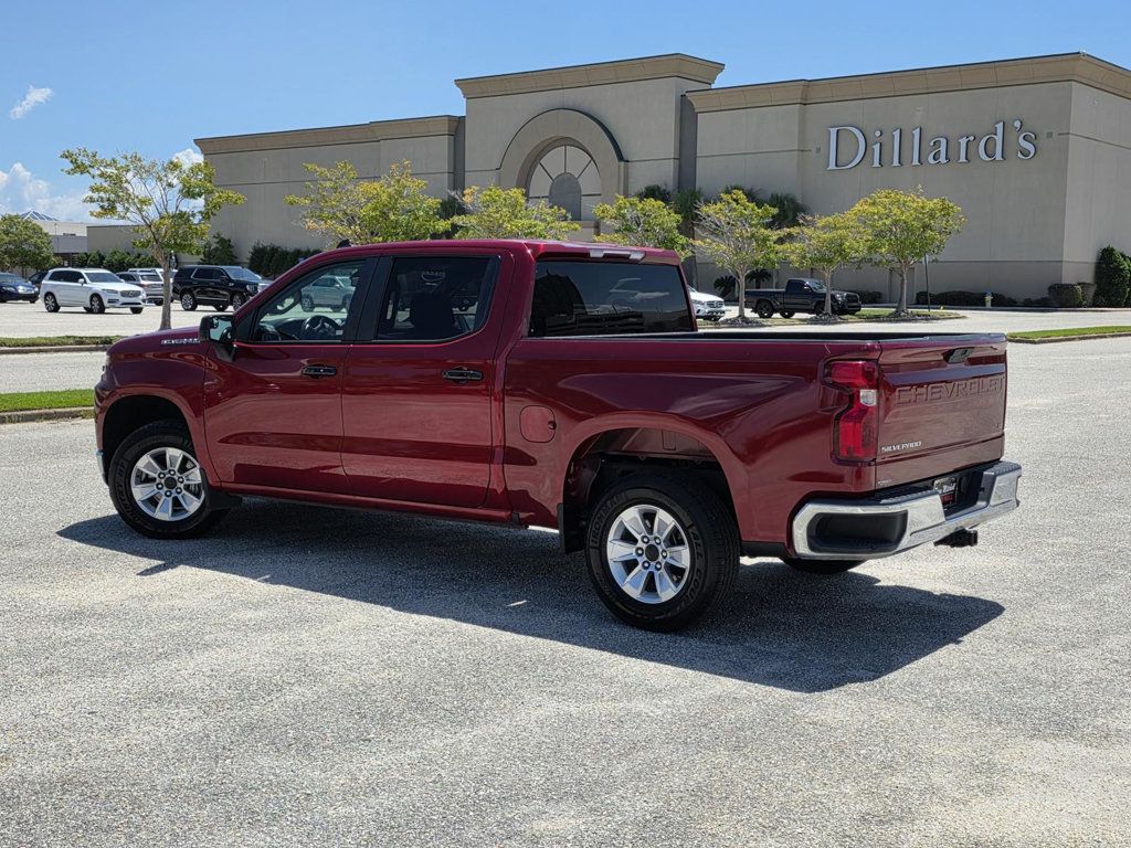 2022 Chevrolet Silverado 1500 LT photo 4