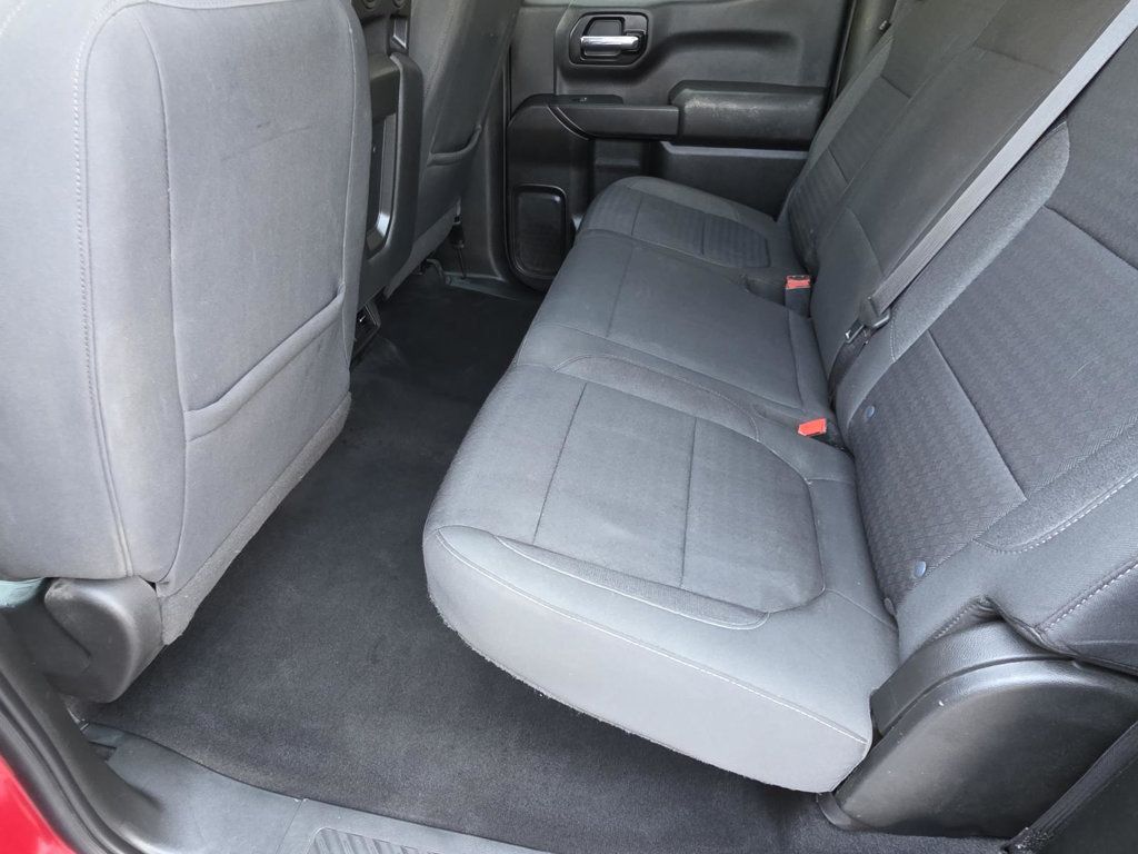 2022 Chevrolet Silverado 1500 LT photo 9