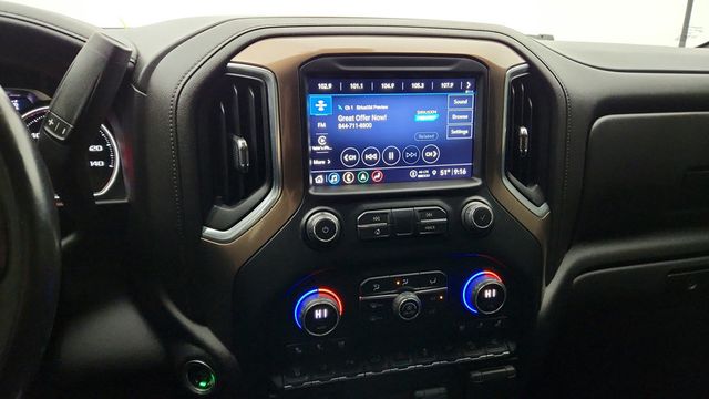 2022 Chevrolet Silverado 2500HD 4WD Crew Cab 159'' High Country with 6.6L Turbo-Diesel Engine - 22945903 - 17
