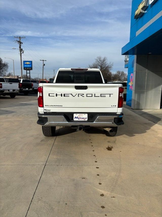 2022 Chevrolet Silverado 2500HD 4WD Crew Cab 159" LTZ - 22953696 - 6