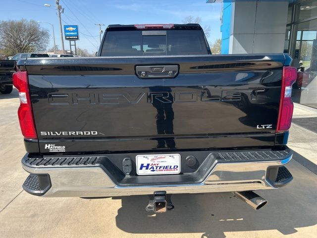 2022 Chevrolet Silverado 2500HD 4WD Crew Cab 159" LTZ - 23002502 - 5