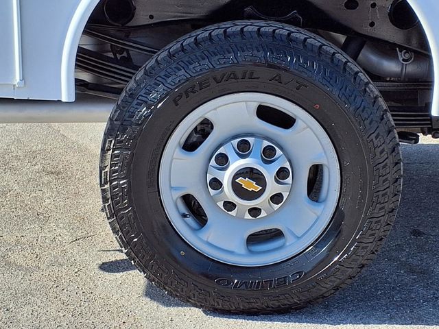 2022 Chevrolet Silverado 2500HD 4WD Double Cab 162" Work Truck - 22992491 - 38