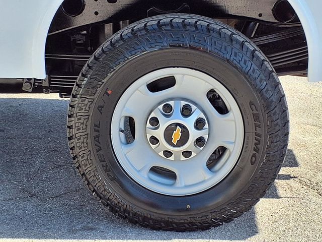 2022 Chevrolet Silverado 2500HD 4WD Double Cab 162" Work Truck - 22992491 - 40