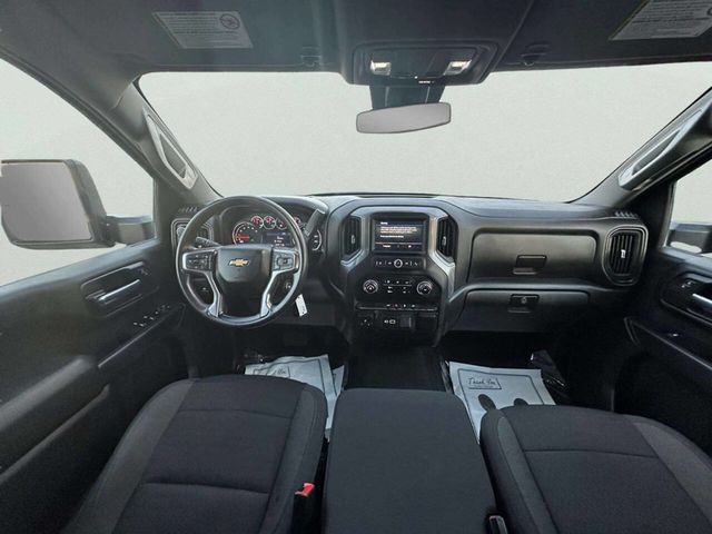 2022 Chevrolet Silverado 2500HD Custom 4x4 4dr Crew Cab LB - 22964303 - 17