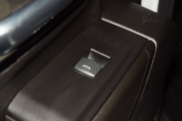 2022 Chevrolet Silverado 3500HD 3500HD CREW 4X4 * DURAMAX * 9' FLATBED * LOCAL TRADE - 22928851 - 35