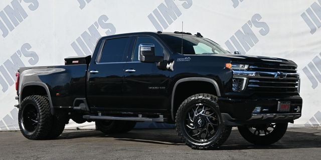 2022 Chevrolet Silverado 3500HD 4X4 Crew Cab High Country 22" FUEL Wheels 37" AMP M/T Tires - 22935639 - 2