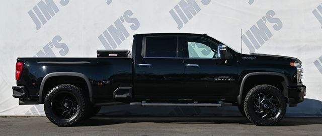 2022 Chevrolet Silverado 3500HD 4X4 Crew Cab High Country 22" FUEL Wheels 37" AMP M/T Tires - 22935639 - 3