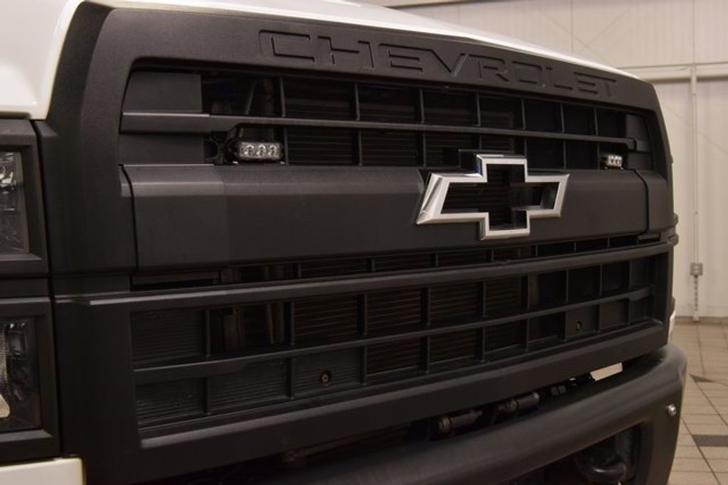 2022 Chevrolet Silverado 5500HD Work Truck photo 5