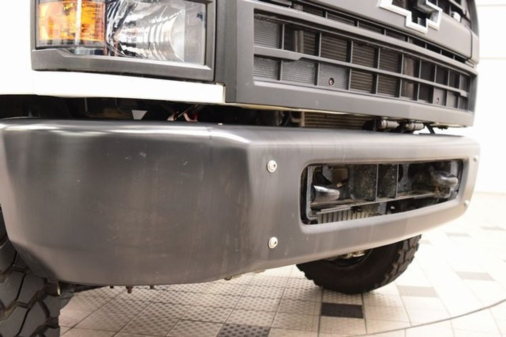 2022 Chevrolet Silverado 5500HD Work Truck photo 7