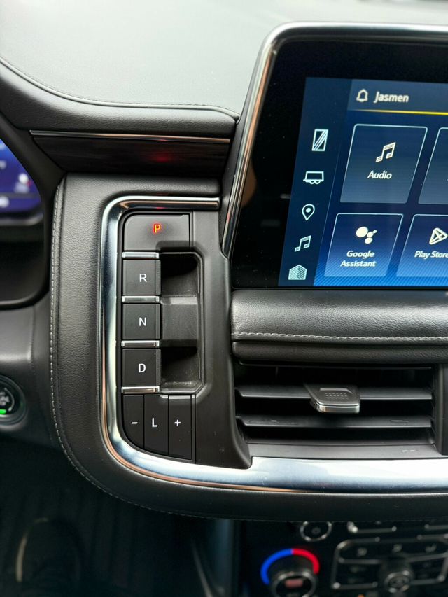 2022 Chevrolet Suburban 2WD 4dr LT - 22975114 - 17