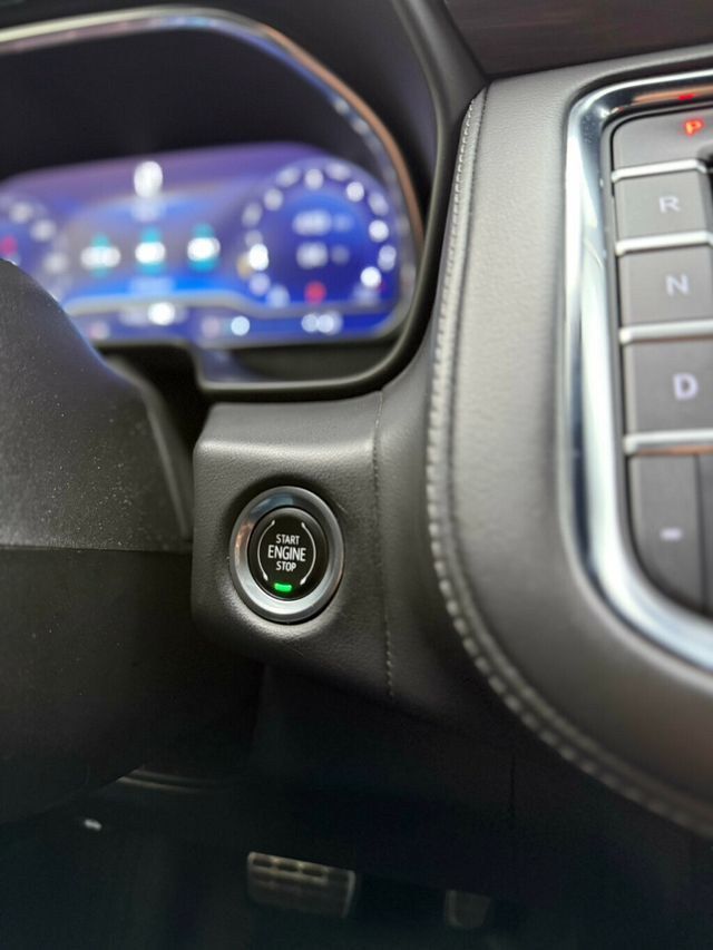 2022 Chevrolet Suburban 2WD 4dr LT - 22975114 - 18