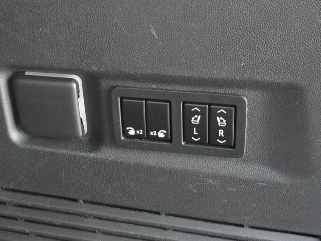 2022 Chevrolet Suburban 2WD 4dr Premier - 22989517 - 10