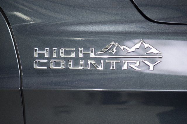 2022 Chevrolet Suburban 4WD 4dr High Country - 22918133 - 13