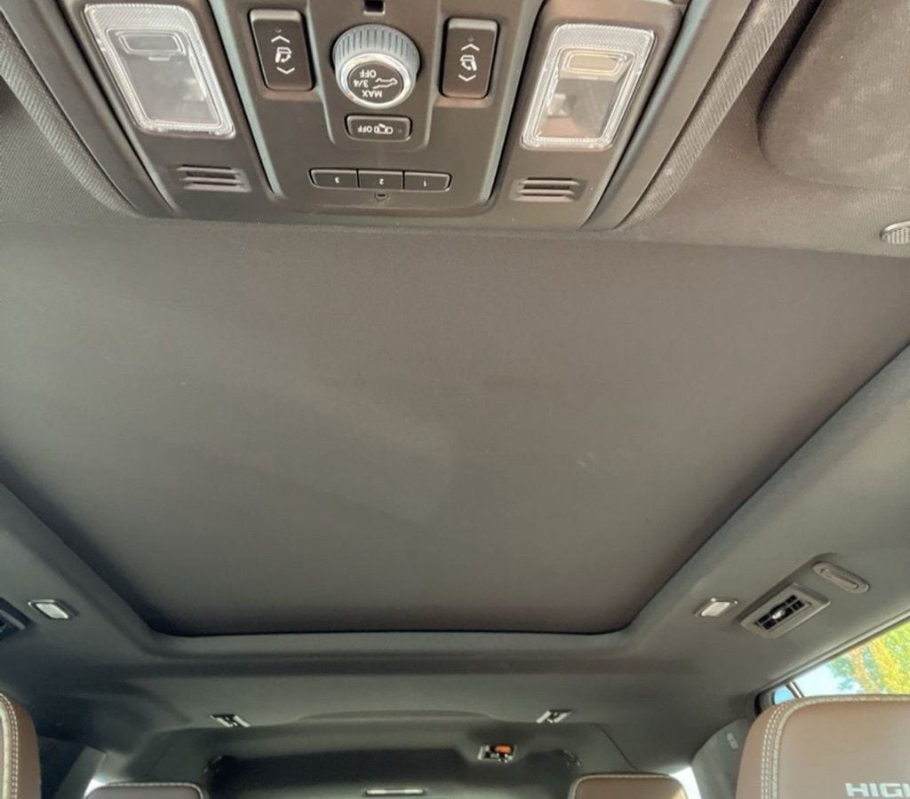 2022 Chevrolet Suburban 4WD 4dr High Country - 22918133 - 25