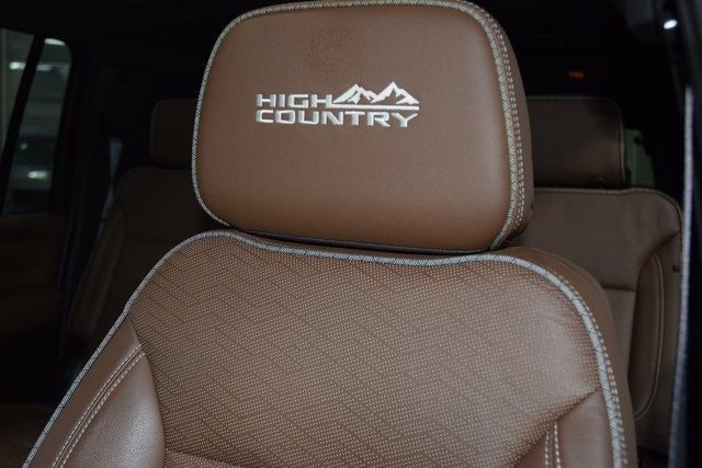 2022 Chevrolet Suburban 4WD 4dr High Country - 22918133 - 39