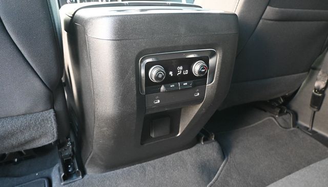 2022 Chevrolet Suburban 4WD 4dr LS - 22943395 - 14