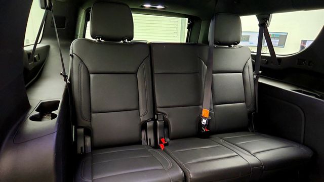 2022 Chevrolet Suburban 4WD 4dr LT w/ Signature Plus Pkg & Panoramic Sunroof - 23036160 - 22