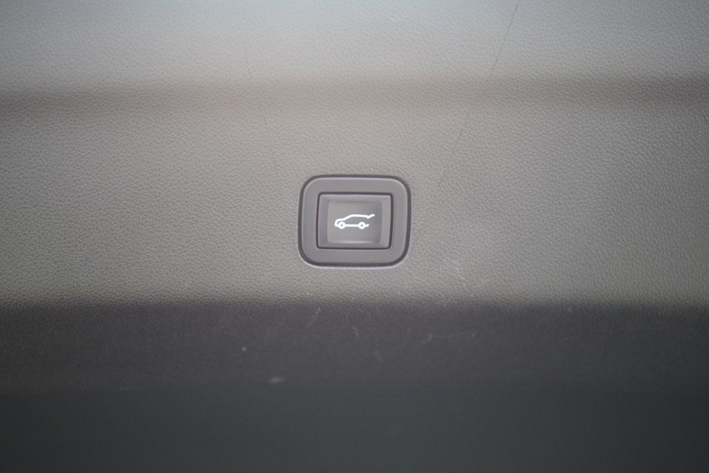 2022 Chevrolet Suburban 4WD 4dr RST - 22970480 - 19