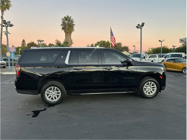 2022 Chevrolet Suburban LT LEATHER PACKAGE BACK UP CAM 1 OWNER - 22970279 - 3