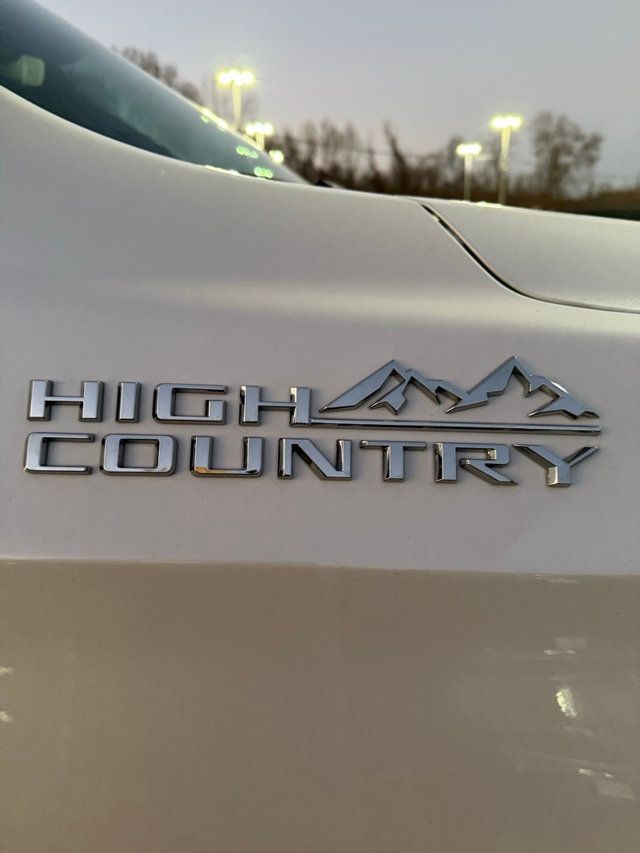 2022 Chevrolet Tahoe 4WD 4dr High Country - 22947706 - 23