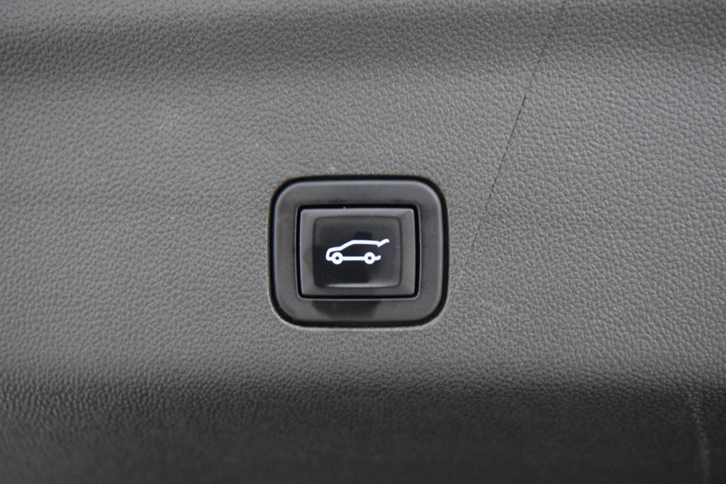 2022 Chevrolet Tahoe 4WD 4dr High Country - 23006688 - 23