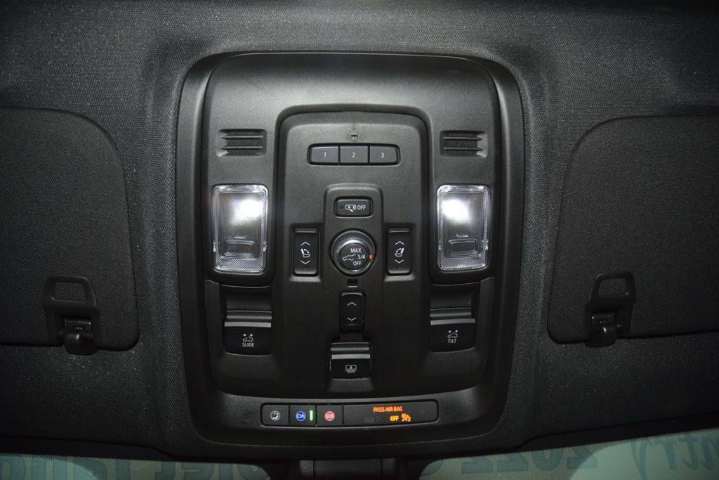2022 Chevrolet Tahoe 4WD 4dr High Country - 23006688 - 50
