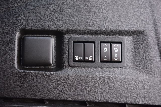 2022 Chevrolet Tahoe 4WD 4dr High Country - 23014880 - 22