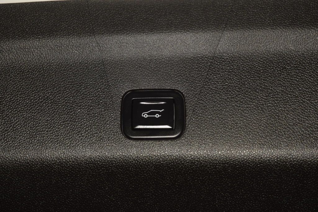 2022 Chevrolet Tahoe 4WD 4dr High Country - 23078673 - 28