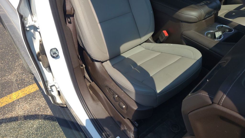 2022 Chevrolet Tahoe 4WD 4dr LT - 23013888 - 8